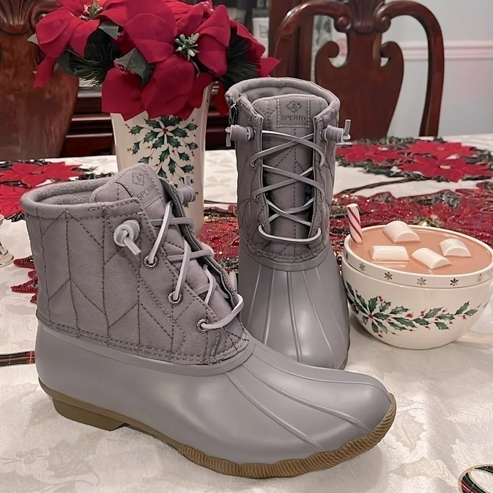 Brand New Sperry Seacycled Saltwater Nylon Gray Duck Boots Rain Weather Winter